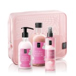 LAVISH CARE Fluffy Marshmallow Body Care Bag Gift Set Σετ Περιποίησης Σώματος με Νεσεσέρ Αφρόλουτρο 500ml & Κρέμα Σώματος 300ml & Αρωματικό Σπρέι Σώματος 200ml